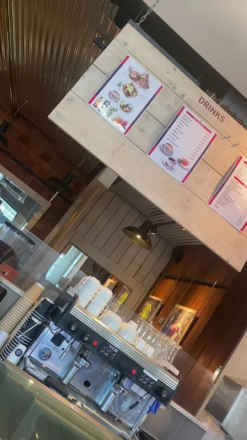 BookNoFees: Kavárna – Cafe Victoria – London – Kavárna Victoria, foto 3