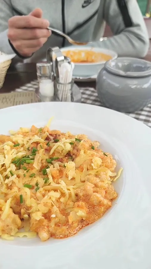 BookNoFees: Restaurace – Mlynská Koliba – Bratislava – Mlynská Koliba, foto 3
