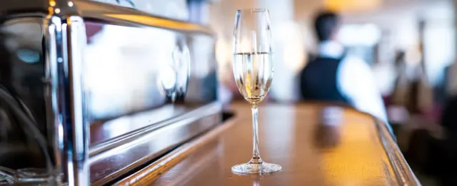 BookNoFees: Restaurace – Café Engländer Praterstern – Vienna – Kavárna Engländer u Pratersternu, foto 2