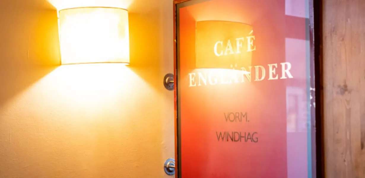 BookNoFees: Restaurace – Café Engländer Praterstern – Vienna – Kavárna Engländer u Pratersternu, foto 1
