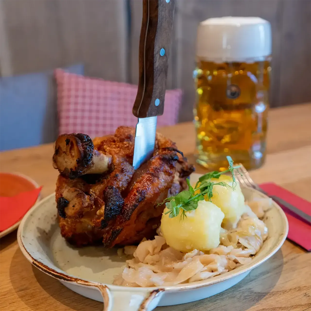 BookNoFees: Restaurace – Benediktiner Wirtshaus – Attendorn – Benediktinská hospoda, foto 1