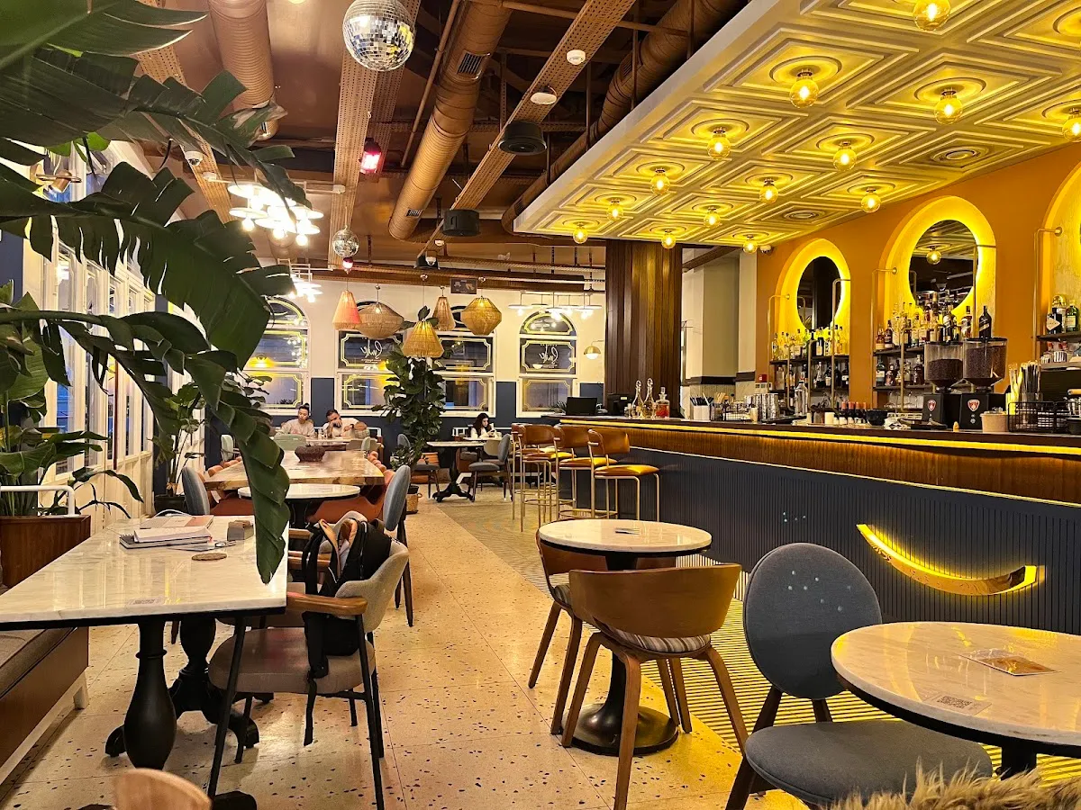 BookNoFees: Restaurace – Griffin Bomonti – Istanbul – Griffin Bomonti, foto 1