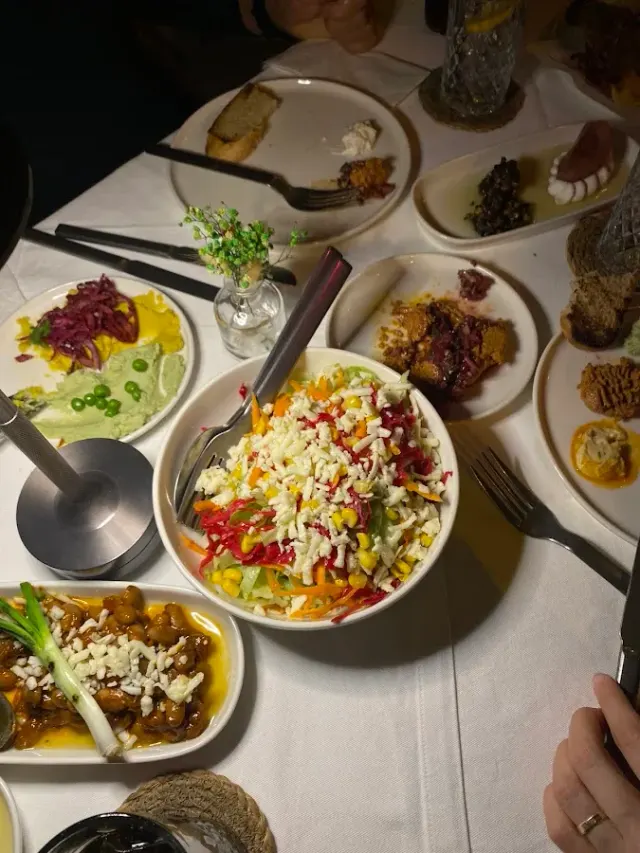 BookNoFees: Restaurace – Griffin Bomonti – Istanbul – Griffin Bomonti, foto 2