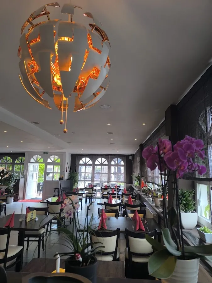 BookNoFees: Restaurace – China Restaurant Peking – Kreuztal – Čínská restaurace Peking, foto 1