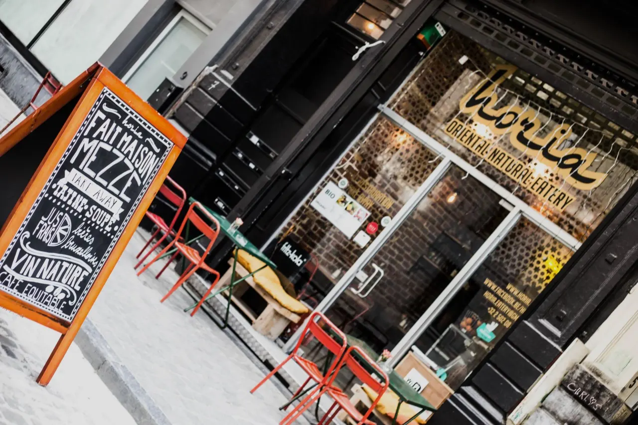 BookNoFees: Restaurace – Horia – Brussels – Hoří, foto 1