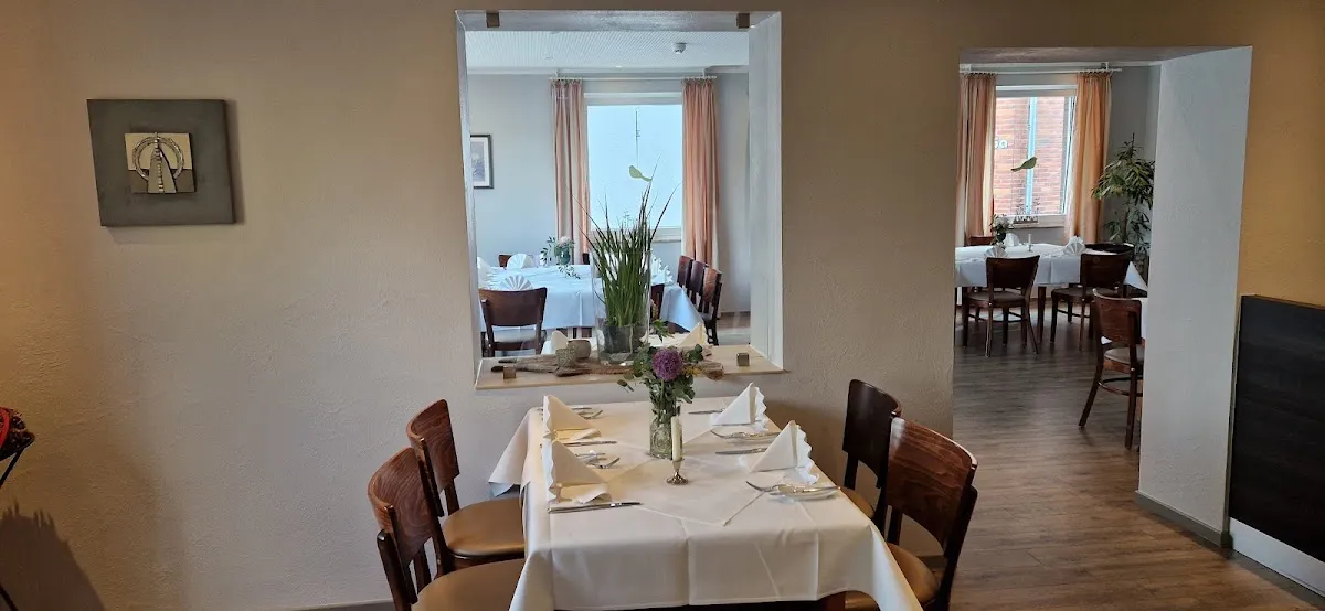 BookNoFees: Restaurace – Restaurant Stratbückers Gasthaus – Lippetal – Restaurace Stratbückers Gasthaus, foto 1