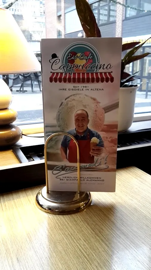 BookNoFees: Restaurace – Eiscafé Cappuccino – Altena – Eiscafé Cappuccino, foto 3