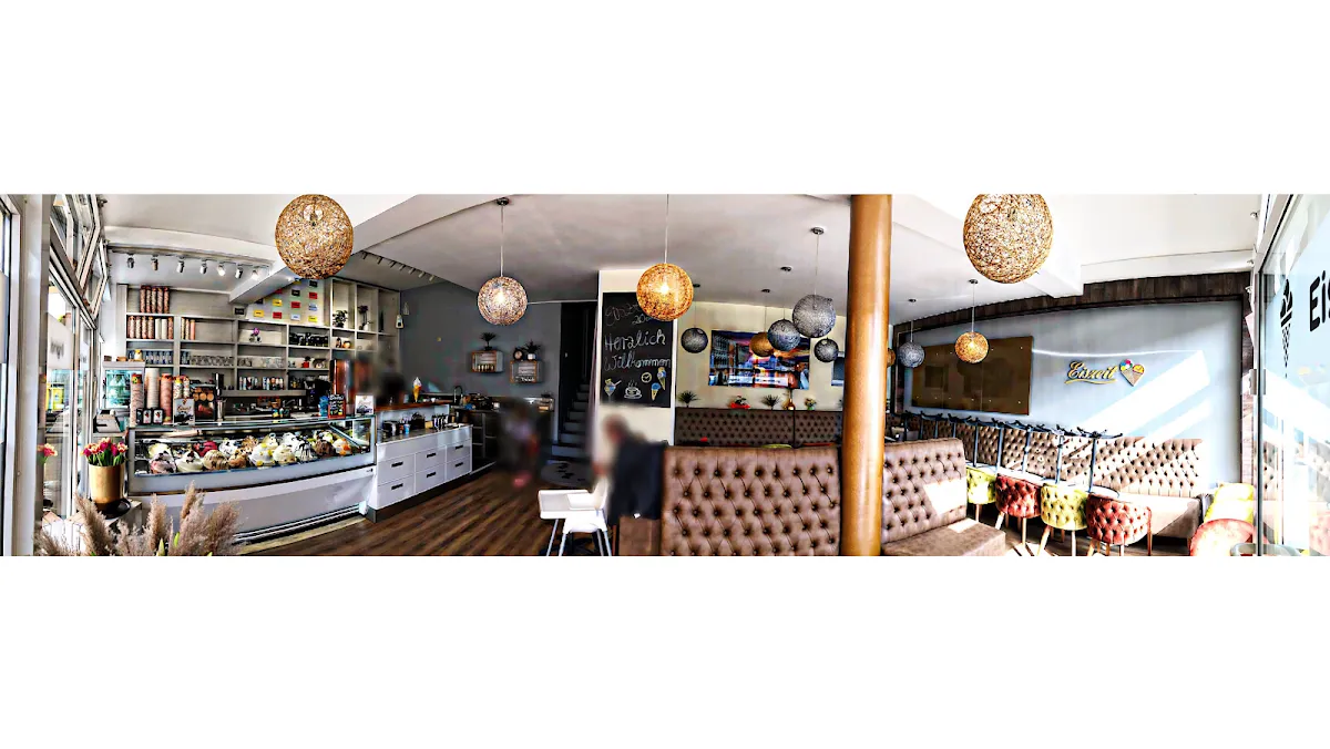 BookNoFees: Zmrzlina – Eiscafé Bambi – Freudenberg – Zmrzlinárna Bambi, foto 1