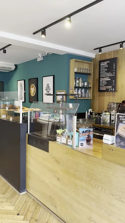 BookNoFees: Kavárna – Arro Coffee - The Temple of Coffee – London – Arro Coffee – Chrám kávy, foto 3