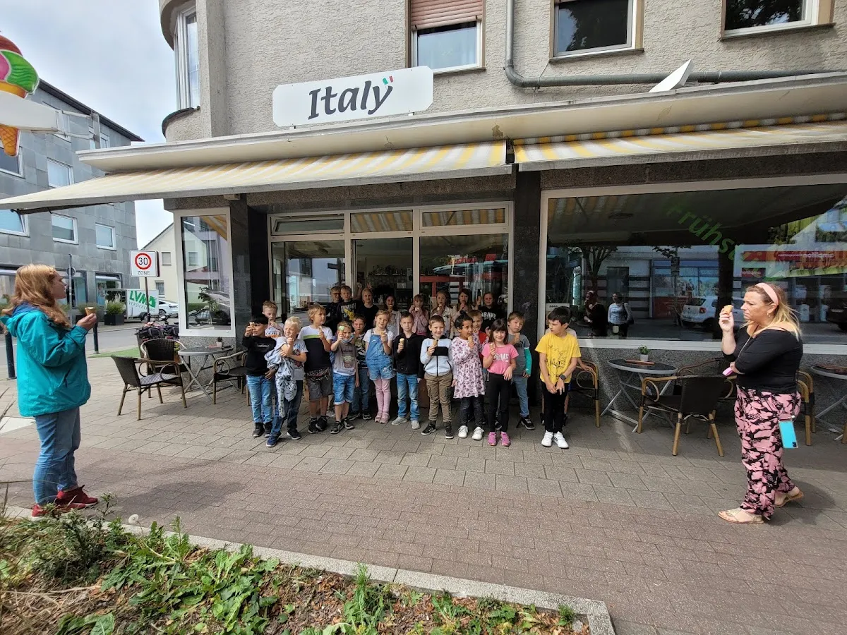 BookNoFees: Restaurace – Eiscafé Italy – Holzwickede – Eiscafé Itálie, foto 1