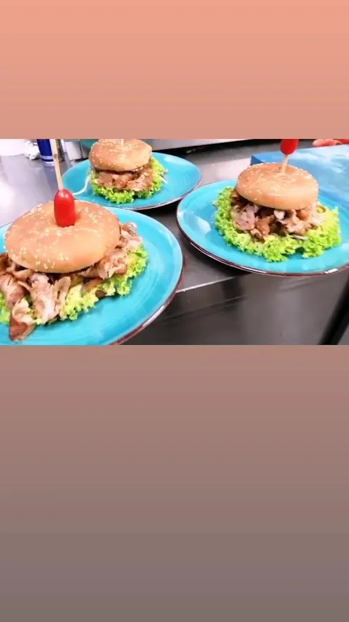 BookNoFees: Restaurace – Capolinea Gyros – Wenden – Konečná stanice Gyros, foto 3
