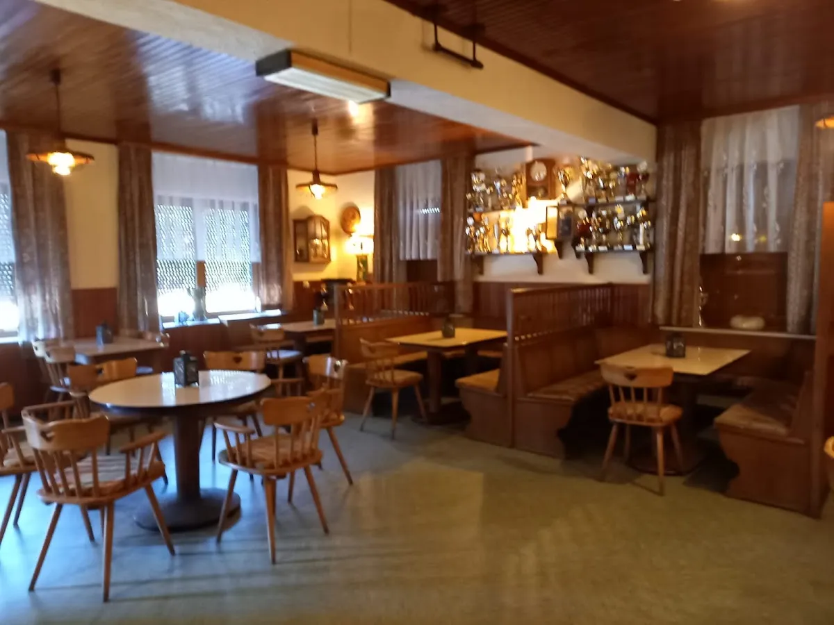 BookNoFees: Restaurace – Gasthof zum Bahnhof – Bad Berleburg – Hostinec „Zum Bahnhof“, foto 1