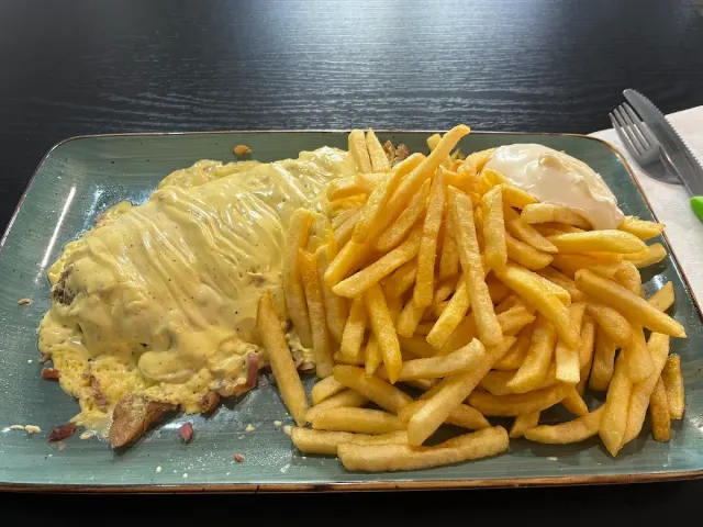 BookNoFees: Restaurace – Balver Grillstübchen – Balve – Balver Grillstübchen, foto 3