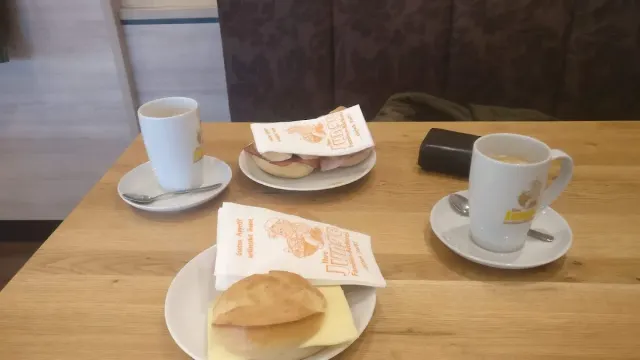 BookNoFees: Pekárna – Bäcker Regina – Wenden – Pekařka Regina, foto 2