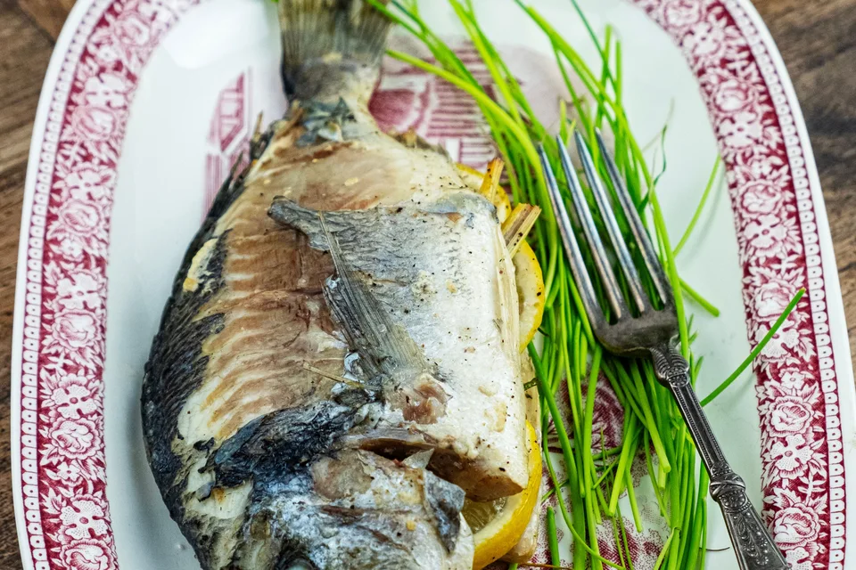 Ukázková fotografie: Grilovaná ryba s citronem