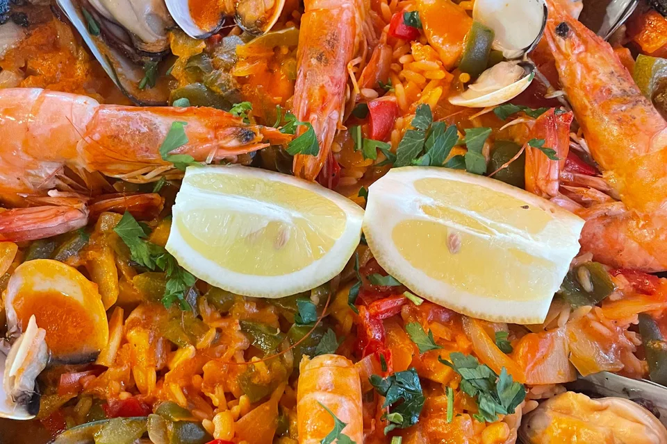 BookNoFees: Ukázková fotografie: Paella