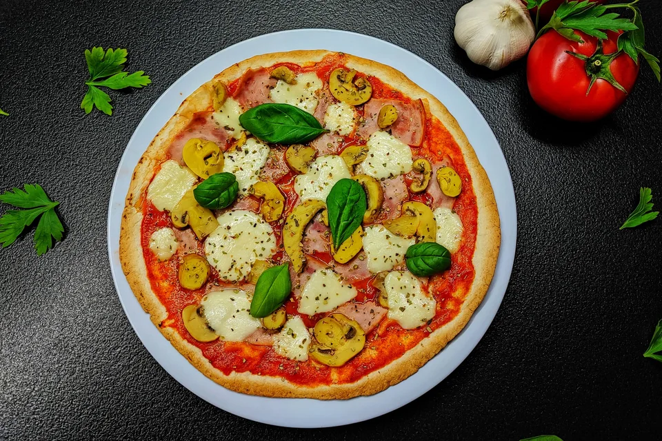 BookNoFees: Ukázková fotografie: Pizza