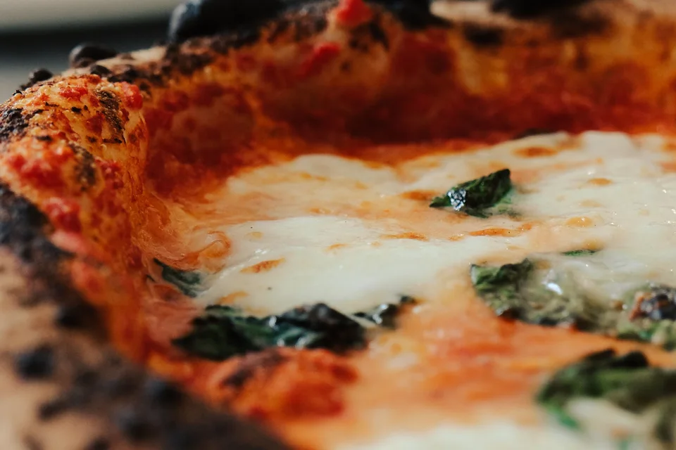 BookNoFees: Ukázková fotografie: Pizza